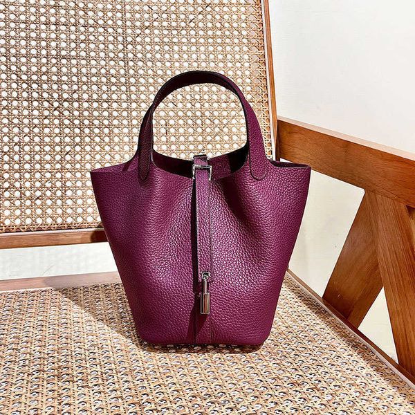 original edition 7a h home designer picotin lock bags bag 2023 new women's bucket handbag versatile vegetable basket genuine leather br
original edition 7a h home designer picotin lock bags bag 2023 new women's bucket handbag versatile vegetable basket genuine leather br