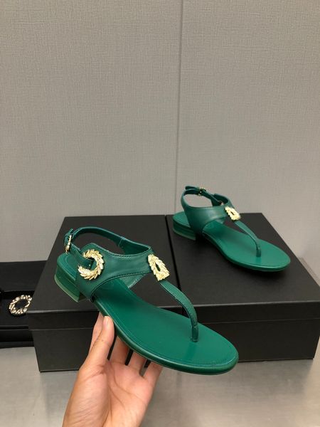 2023 classic sandal brand designers ccity fashion leisure sandal women channel summer classic slide flip flops slippers x131, Black
2023 classic sandal brand designers ccity fashion leisure sandal women channel summer classic slide flip flops slippers x131, Black