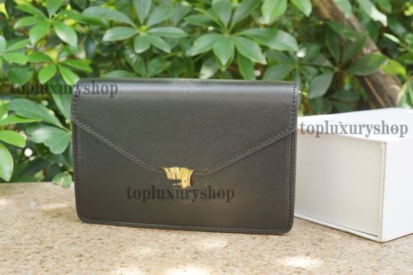 women's triomphe chain leather crossbody bags shoulder bag luxury designer evening camera cases cards on the chain in shiny calfskin wo
women's triomphe chain leather crossbody bags shoulder bag luxury designer evening camera cases cards on the chain in shiny calfskin wo