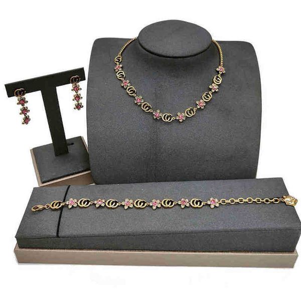 2023 new designer jewelry bracelet necklace ring bracelet petal women's doubles net red high version earrings women, Black
2023 new designer jewelry bracelet necklace ring bracelet petal women's doubles net red high version earrings women, Black