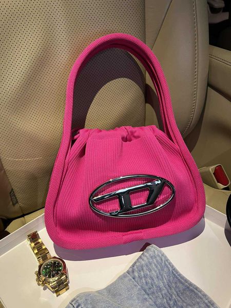 suitcase and bag dinner small design knitted drawstring dingdang underarm bag handheld texture portable bucket lightweight summer tide
suitcase and bag dinner small design knitted drawstring dingdang underarm bag handheld texture portable bucket lightweight summer tide