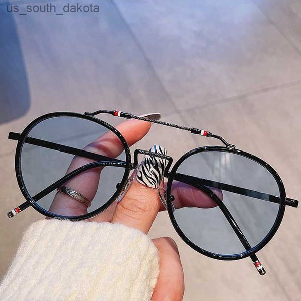 double bridge alloy round sunglasses for women new fashion brand gradient sun glasses men retro pilot uv400 eyewear black blue l230523, White;black
double bridge alloy round sunglasses for women new fashion brand gradient sun glasses men retro pilot uv400 eyewear black blue l230523, White;black