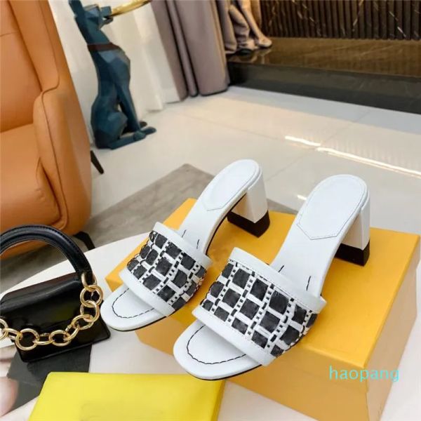 new fashion casual shoes 2023 womens sandals alphabet slides summer fashion indoor slippers wide flat flip flop rubber sandal with box, Black
new fashion casual shoes 2023 womens sandals alphabet slides summer fashion indoor slippers wide flat flip flop rubber sandal with box, Black