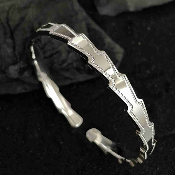 designer belgary brand s925 silver snake shaped bracelet elegant exquisite fashionable light luxury ins style advanced temperament 2023 tren, Black
designer belgary brand s925 silver snake shaped bracelet elegant exquisite fashionable light luxury ins style advanced temperament 2023 tren, Black