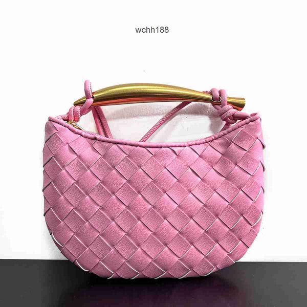 handle 2023 designer bags girl bottegas bag single zipper venetas style sardine strap woven mini crescent cowhide metal shoulder crossbody h
handle 2023 designer bags girl bottegas bag single zipper venetas style sardine strap woven mini crescent cowhide metal shoulder crossbody h