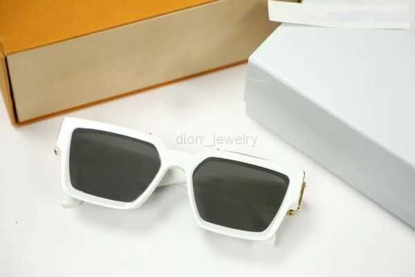 luxury millionaire sunglasses full frame vintage designer sunglasses for men shiny gold sell plated 96006 box with pcs millionaire sunglasse, White;black
luxury millionaire sunglasses full frame vintage designer sunglasses for men shiny gold sell plated 96006 box with pcs millionaire sunglasse, White;black