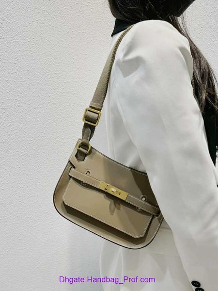 8a quality original hemrres j ypsiere tote bag for sale mini gypsy bag 2023 new premium genuine leather casual one shoulder crossbody undera
8a quality original hemrres j ypsiere tote bag for sale mini gypsy bag 2023 new premium genuine leather casual one shoulder crossbody undera