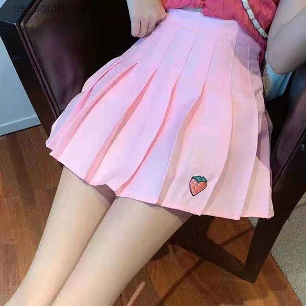 kawaii charming strawberry pleated mini skirt ladies short skirt college style korean fashion summer beach casual clothes l230522, Black
kawaii charming strawberry pleated mini skirt ladies short skirt college style korean fashion summer beach casual clothes l230522, Black
