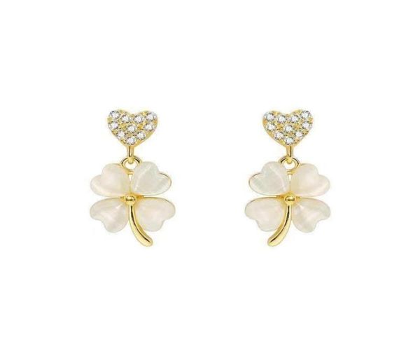 original designer craftsmanship love clover earrings fresh delicate and elegant charm ladies silver jewelry dangle chandelier5383343
original designer craftsmanship love clover earrings fresh delicate and elegant charm ladies silver jewelry dangle chandelier5383343