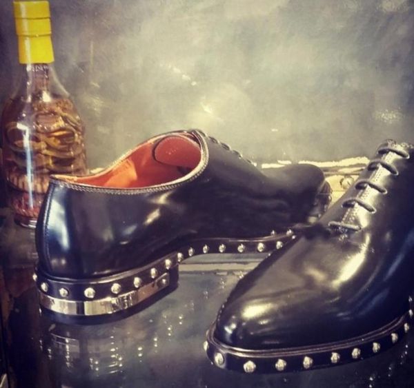 fashion rivets handmade gentlemen brogue loafers wedding dress shoes flat heel men oxfords cow leather flats with box5167304, Black
fashion rivets handmade gentlemen brogue loafers wedding dress shoes flat heel men oxfords cow leather flats with box5167304, Black