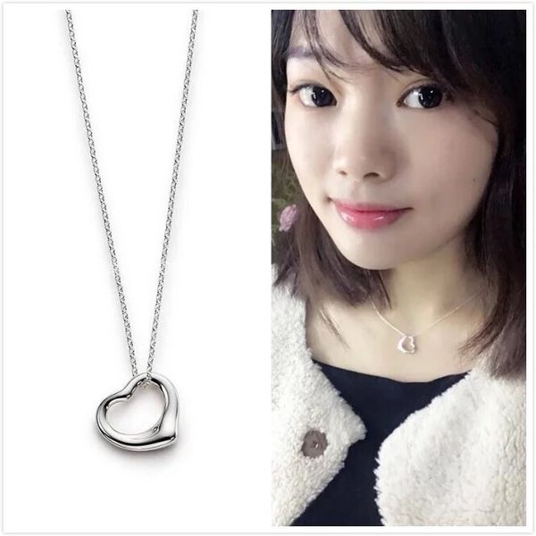 2023 lovely cute pendant necklaces long silver thin stainless steel chain heart ring designer women necklace with blue dust bag and box
2023 lovely cute pendant necklaces long silver thin stainless steel chain heart ring designer women necklace with blue dust bag and box