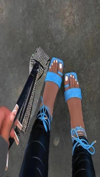 slippers 2021 summer women square headgear toe ring strap roman sandals female large size flat outer sandalsms1578843, Black
slippers 2021 summer women square headgear toe ring strap roman sandals female large size flat outer sandalsms1578843, Black