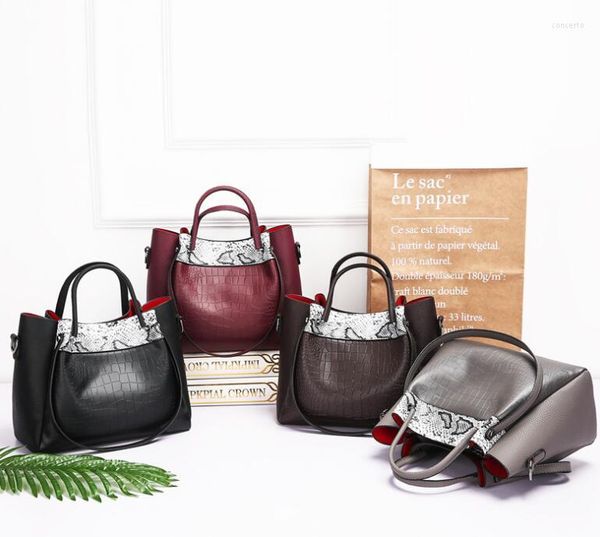shoulder bags women's bag trend snake pattern sub mother large capacity 2-piece simple one messeng
shoulder bags women's bag trend snake pattern sub mother large capacity 2-piece simple one messeng