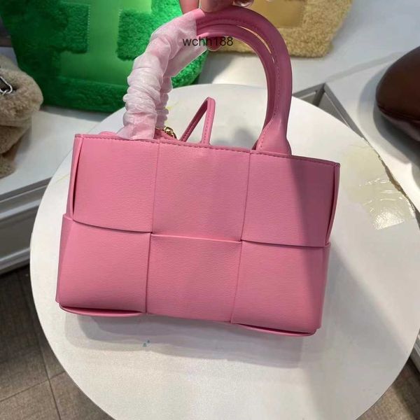 woven 2023 shoulder designer bag capacity bottegas evening leather bags texture girl arco women's tote small portable totes single room
woven 2023 shoulder designer bag capacity bottegas evening leather bags texture girl arco women's tote small portable totes single room