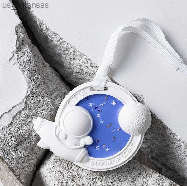 1pcs astronaut star aromatherapy wax women car pendant cute scent hanging ornaments fragrance perfume accessories l230523
1pcs astronaut star aromatherapy wax women car pendant cute scent hanging ornaments fragrance perfume accessories l230523