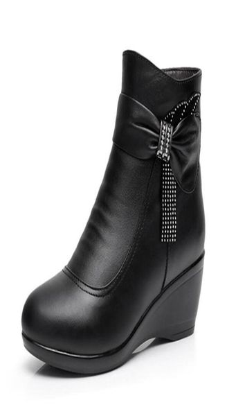 2018 new winter elegant rhinestone black cow leather boots for women large size comfort warm wool ankle boots nonslip wedge shoes1336510
2018 new winter elegant rhinestone black cow leather boots for women large size comfort warm wool ankle boots nonslip wedge shoes1336510