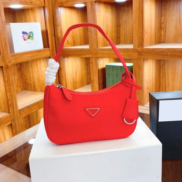 2023 luxurious fashion re-edition 2005 nylon woman luxurys men designers bags lady womens mens crossbody tote hobo shoulder purses handbags
2023 luxurious fashion re-edition 2005 nylon woman luxurys men designers bags lady womens mens crossbody tote hobo shoulder purses handbags