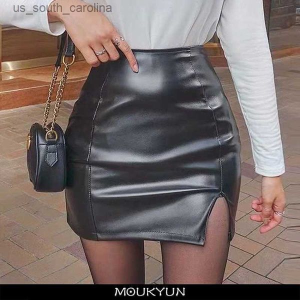 moukyun black mini skirt high waist package hip pencil skirt women korean fashion pu faux leather split short skirts l230522
moukyun black mini skirt high waist package hip pencil skirt women korean fashion pu faux leather split short skirts l230522