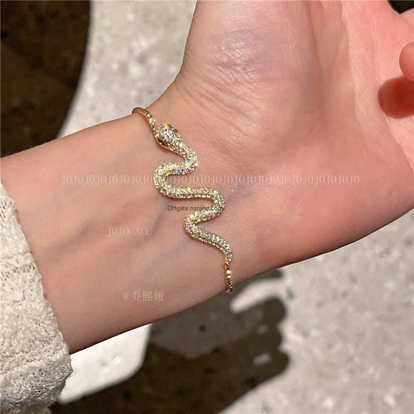 designer luxury belgary brand temperament celebrity 2023 slightly inlaid snake shaped new small and versatile ins style advanced feel handic, Black
designer luxury belgary brand temperament celebrity 2023 slightly inlaid snake shaped new small and versatile ins style advanced feel handic, Black