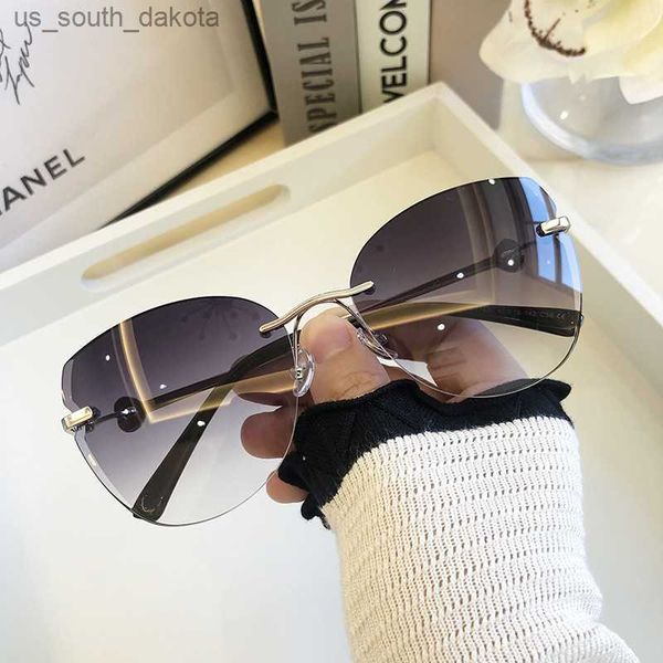 sunglasses new sunglasses women oversized cat eye eyewear 2021 gradient brown pink rimless sun glasses for female gift brand designer uv400, White;black
sunglasses new sunglasses women oversized cat eye eyewear 2021 gradient brown pink rimless sun glasses for female gift brand designer uv400, White;black