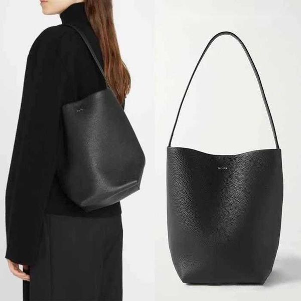 womens white park tote bag luxurys designer shoulder cylinder bucket bags mens leather wallet mini pochette hand bags cross body clutch hand 
womens white park tote bag luxurys designer shoulder cylinder bucket bags mens leather wallet mini pochette hand bags cross body clutch hand