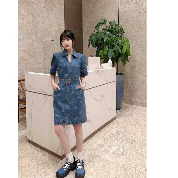 23ss summer dresses women dress womens designer clothing jacquard logo slimming denim dress matching belt womens clothing, Black;gray
23ss summer dresses women dress womens designer clothing jacquard logo slimming denim dress matching belt womens clothing, Black;gray