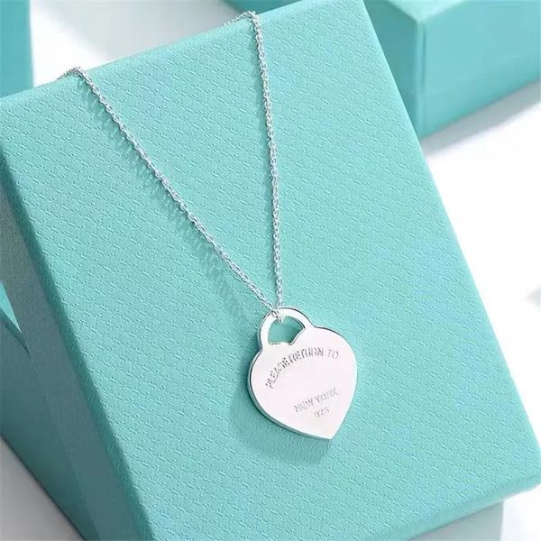 tiffiny and co Designer Luxury Fashion Jewelry Necklace Ladies Heart Necklace High Quality Jewelry Pendant Necklace Rose Gold Valentine's Day Anniversary
tiffiny and co Designer Luxury Fashion Jewelry Necklace Ladies Heart Necklace High Quality Jewelry Pendant Necklace Rose Gold Valentine's Day Anniversary
