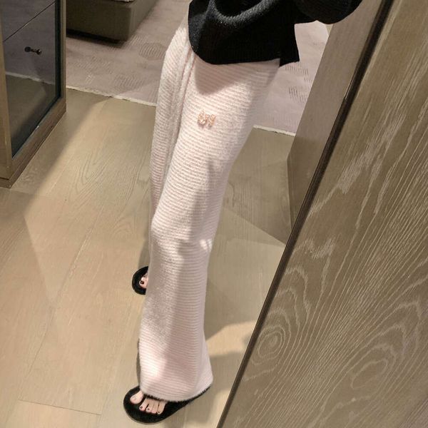New Designed Casual Women Pants Solid Color High Waist Fleece Patchwork Elegant Chic Leisure Ladies Pants For Autumn Winter 2023, Black
New Designed Casual Women Pants Solid Color High Waist Fleece Patchwork Elegant Chic Leisure Ladies Pants For Autumn Winter 2023, Black