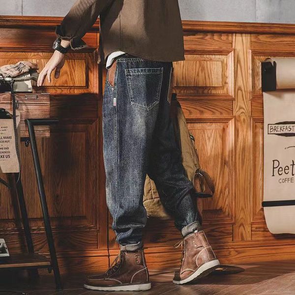 American classic retro jeans men loose straight tube fashion pants men winter stone wash light luxury casual pants 7, Darkcyan
American classic retro jeans men loose straight tube fashion pants men winter stone wash light luxury casual pants 7, Darkcyan