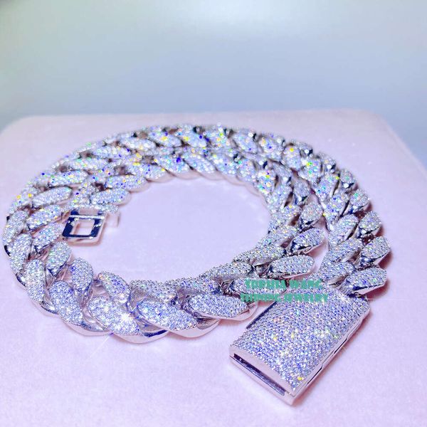 Hip Hop Iced Out Pass Diamond Tester 3Rows 18Mm Thick Heavy Solid Honeycomb Vvs Miami Moissanite Cuban Chain
Hip Hop Iced Out Pass Diamond Tester 3Rows 18Mm Thick Heavy Solid Honeycomb Vvs Miami Moissanite Cuban Chain