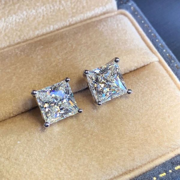 Customization Screw Back Hip Hop Earring Princess Cut Vvs Stud Moissanite Earrings Gold
Customization Screw Back Hip Hop Earring Princess Cut Vvs Stud Moissanite Earrings Gold