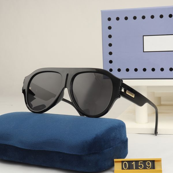 Classic Men's Fashion Designer Outdoor Sunglasses Women's Glasses Mixed Color Shade Top Choice to Block Wind
Classic Men's Fashion Designer Outdoor Sunglasses Women's Glasses Mixed Color Shade Top Choice to Block Wind