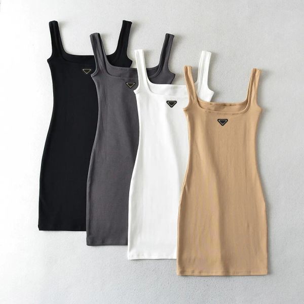Designer Dresses Women Slim Fit Bodycon Midi Length Dresses Solid Color Summer Sexy Casual Dress Classic Retro Promdress Kintted Clothing FZ24040810, Black
Designer Dresses Women Slim Fit Bodycon Midi Length Dresses Solid Color Summer Sexy Casual Dress Classic Retro Promdress Kintted Clothing FZ24040810, Black
