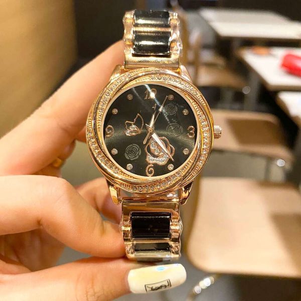 

Top quality Omg Watches Luxury Designer Watch for men and women New temperament black and white flower quartz movement women's diamond inlaid dial ceramic watch GM3L