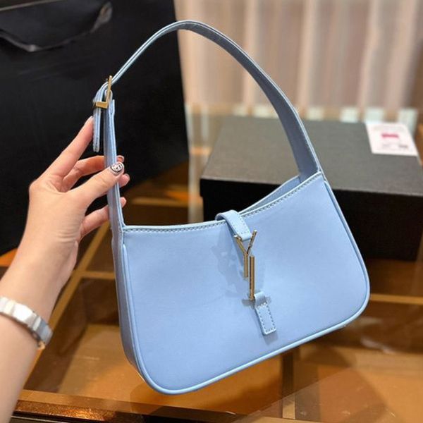 Designer Bag LE5A78 Underarm Bags Fashion Classic Handbag Interior Spacing Hobo Bags Essential For Party Travelers Multiple Colors Available, Le-1
Designer Bag LE5A78 Underarm Bags Fashion Classic Handbag Interior Spacing Hobo Bags Essential For Party Travelers Multiple Colors Available, Le-1