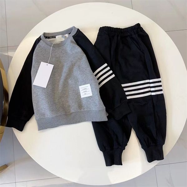 New Autumn and Winter Designer Sewing Children's Pullover Fashion Casual Sweater High Quality Children's Two-piece Set Size 90cm-150cm A3, #11
New Autumn and Winter Designer Sewing Children's Pullover Fashion Casual Sweater High Quality Children's Two-piece Set Size 90cm-150cm A3, #11