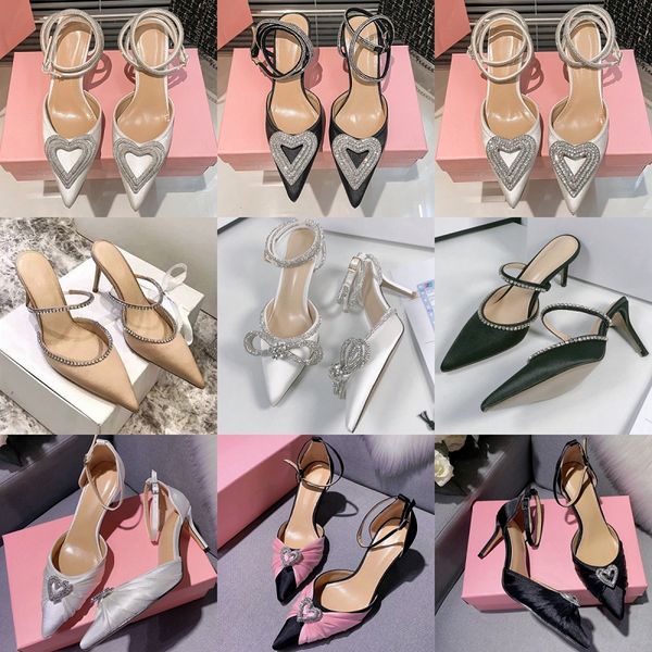 Heart-shaped rhinestone sandals top luxury designer shoes women fashion platform shoes sexy pointed high heels satin lace-up party shoes summer outdoor casual shoes
Heart-shaped rhinestone sandals top luxury designer shoes women fashion platform shoes sexy pointed high heels satin lace-up party shoes summer outdoor casual shoes
