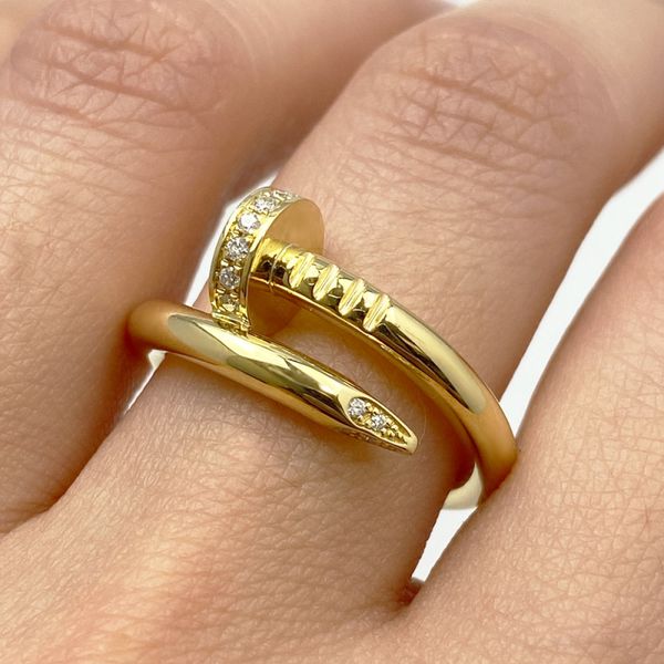 Celebrity Nail Shaped Single Circle Head Tail Embellished Diamonds Women Ring Luxury Jewelry Fashion Unisex Band 18K Rose Gold Rings No Box Valentines Day Gift Copys
Celebrity Nail Shaped Single Circle Head Tail Embellished Diamonds Women Ring Luxury Jewelry Fashion Unisex Band 18K Rose Gold Rings No Box Valentines Day Gift Copys