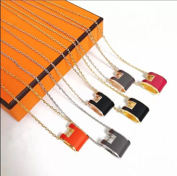 Luxury Fashion Brand Designer Women's Pendant Necklace Letter Pendant Exquisite Simple Ladies Jewelry For Men Women Couple Necklace Multi-color Available
Luxury Fashion Brand Designer Women's Pendant Necklace Letter Pendant Exquisite Simple Ladies Jewelry For Men Women Couple Necklace Multi-color Available