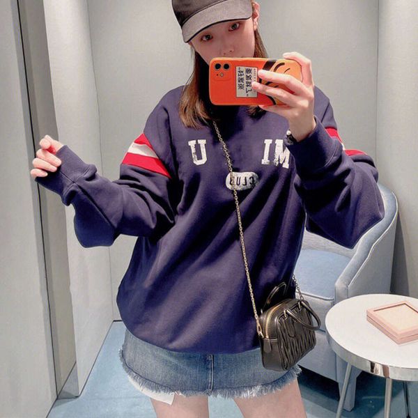 Woman Clothing Autumn Winter New Fashion Printed Letter Atmosphere College Style Contrasting Color Versatile Loose Fit Hoodie, Navy
Woman Clothing Autumn Winter New Fashion Printed Letter Atmosphere College Style Contrasting Color Versatile Loose Fit Hoodie, Navy