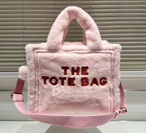 Shoulder Bag Designer The Totes Bags plush fur Women Luxury Handbag Crossbody High Capacity Fashion Shopping Bags Outdoor Casual a4
Shoulder Bag Designer The Totes Bags plush fur Women Luxury Handbag Crossbody High Capacity Fashion Shopping Bags Outdoor Casual a4