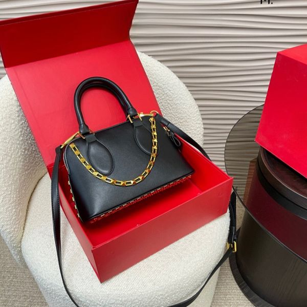 Handbag women tote shell bag classic leather bag fashion letter tote bag designer bag riveted bag, Green
Handbag women tote shell bag classic leather bag fashion letter tote bag designer bag riveted bag, Green