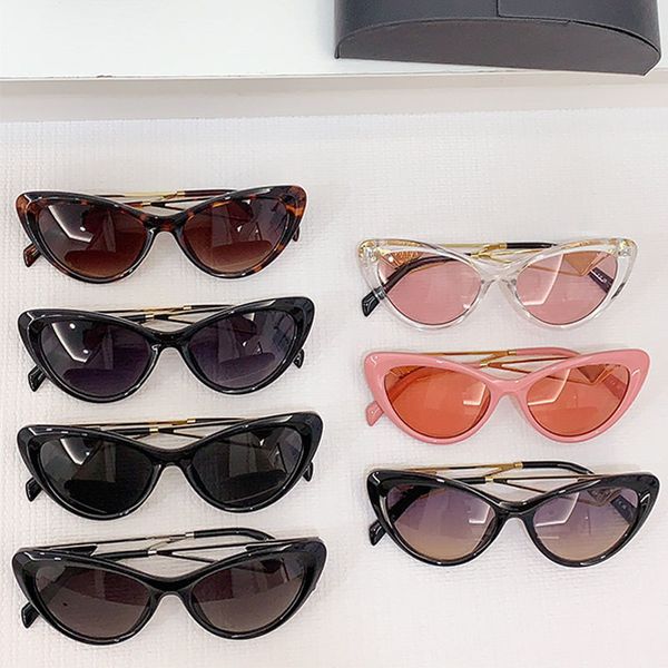 Designer fashionable cat eye metal sunglasses casual mens and womens acetate oval frame metal hollowed out mirror legs with triangular logo PR71ZS for vacation
Designer fashionable cat eye metal sunglasses casual mens and womens acetate oval frame metal hollowed out mirror legs with triangular logo PR71ZS for vacation