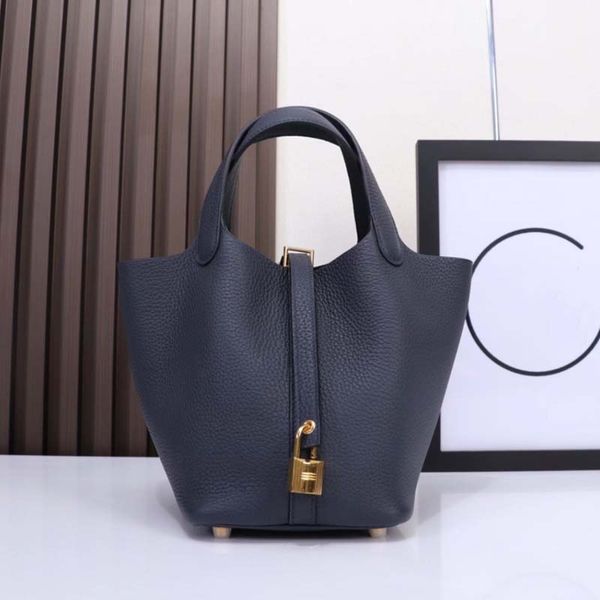 Picotin Lock Bag designer tote bag Bucket Bag Quality Fashion One Shoulder Bag Tote Bag Luxury Female leather Large capacity purse casual shopping bag, #38
Picotin Lock Bag designer tote bag Bucket Bag Quality Fashion One Shoulder Bag Tote Bag Luxury Female leather Large capacity purse casual shopping bag, #38