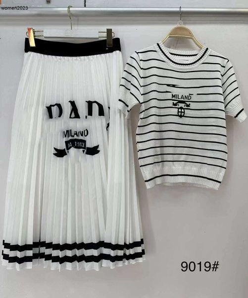 Brand Women Luxurious Two Piece Suit Letter Pattern T Shirt Short Sleeves Pattern Fashion High Waisted Long Skirt Dec 18, #52
Brand Women Luxurious Two Piece Suit Letter Pattern T Shirt Short Sleeves Pattern Fashion High Waisted Long Skirt Dec 18, #52
