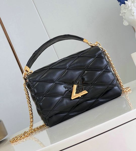 10A Original Quality Black Twist Luxury Designer Bag Lambskin Shoulder Bag Women Chain Bags Purse Crossbody Shoulder Bag With Box
10A Original Quality Black Twist Luxury Designer Bag Lambskin Shoulder Bag Women Chain Bags Purse Crossbody Shoulder Bag With Box