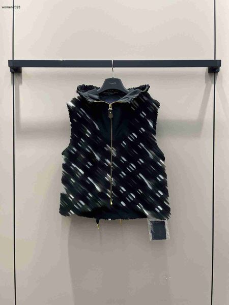 Luxury Women Vest Designer Clothing for Womens Winter Down Jackets Fashion Geometry Printing Hooded Girl Jacket Ladies Zipper Coat Dec 16, #63
Luxury Women Vest Designer Clothing for Womens Winter Down Jackets Fashion Geometry Printing Hooded Girl Jacket Ladies Zipper Coat Dec 16, #63