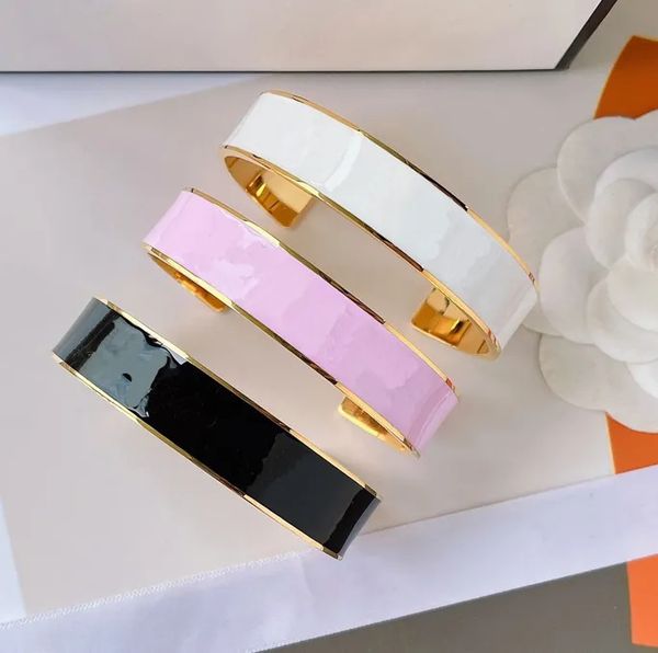 Luxury Fashion Designer Women's Open Bracelet Adjustable Design Delicate Fashion High Quality Bracelet Women's Jewelry Christmas Gift Three Colors Available
Luxury Fashion Designer Women's Open Bracelet Adjustable Design Delicate Fashion High Quality Bracelet Women's Jewelry Christmas Gift Three Colors Available