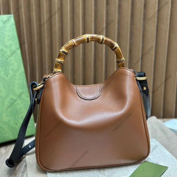 10A TOP womens luxurys designers bags messenger handbag high quality saddle bag 24cm Fashion Bamboo knot bag Brown Leather crossbody bag With box Shoulder strap
10A TOP womens luxurys designers bags messenger handbag high quality saddle bag 24cm Fashion Bamboo knot bag Brown Leather crossbody bag With box Shoulder strap