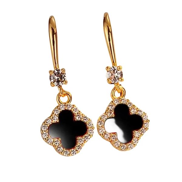 Classic Designer Clover Women's Dangling Earrings Diamond Pearl Delicate Earrings Good-looking Hundred Women's Jewelry Full of High-end Feeling
Classic Designer Clover Women's Dangling Earrings Diamond Pearl Delicate Earrings Good-looking Hundred Women's Jewelry Full of High-end Feeling
